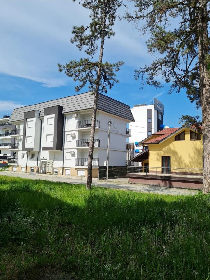 Apartman Tim Lux 2 Vrnjacka Banja Exterior photo