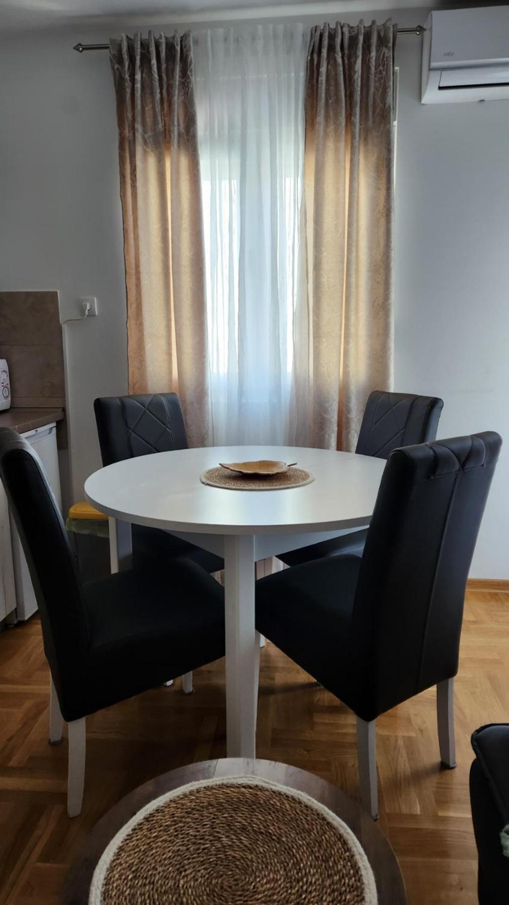 Apartman Tim Lux 2 Vrnjacka Banja Exterior photo